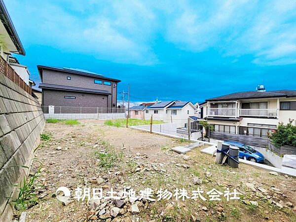 【現地写真】 周辺環境も重要なポイントです。それは月日が経つ事で「近くにあるもの」から「家の財産」へとイメージが変わってくる事を身体が理解しているからだと思います。