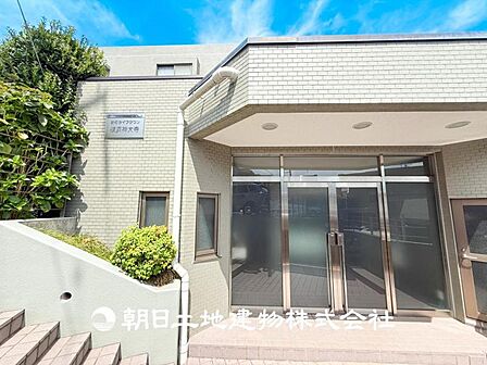 【現地写真】気持ちよい開放感があり、遮るものもなく気持ちのいい景色が広がり、毎日の暮らしを豊かに彩ります。