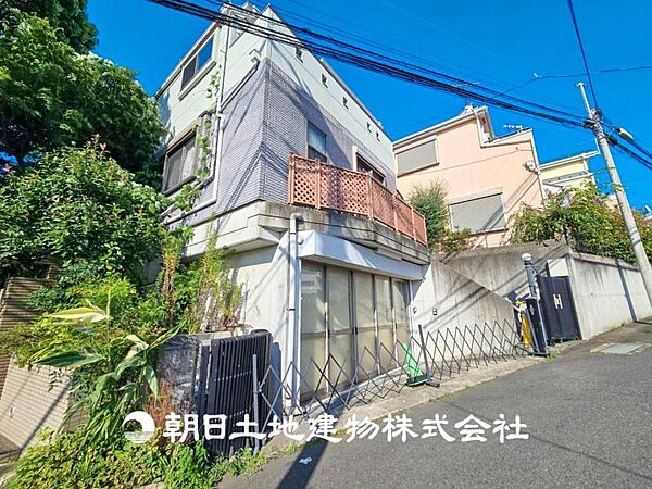 【外観・立地】シックなカラートーンで街並みに溶け込む外観です。