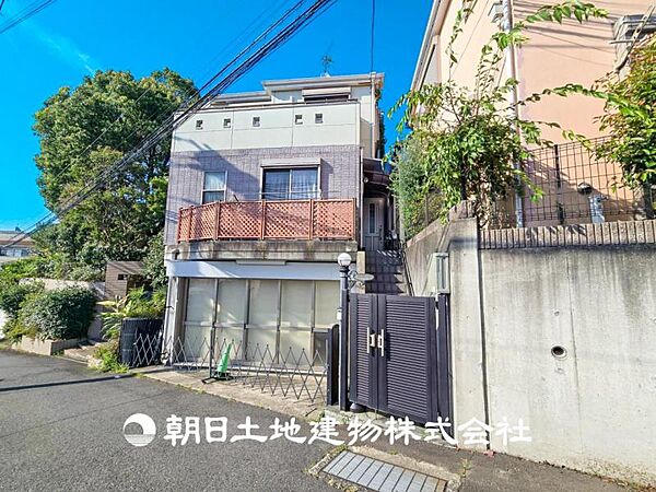 【外観】住みたいと思わせる魅力的な佇まいの物件です