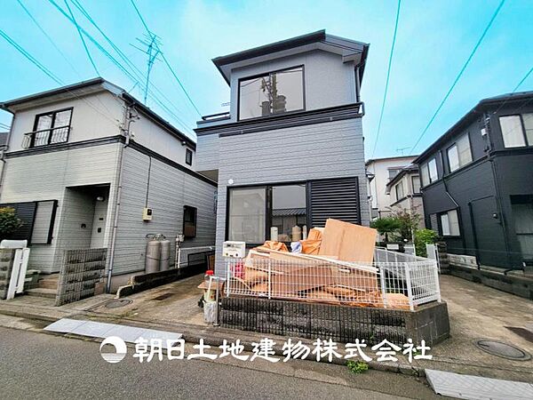 【外観写真】表現された空間はたくさんの光を浴び、風を感じ、暮らしの時間を豊かにしてくれます。