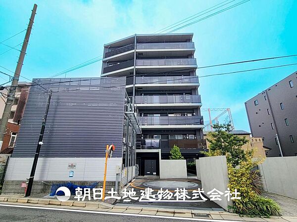 【現地写真】気持ちよい開放感があり、遮るものもなく気持ちのいい景色が広がり、毎日の暮らしを豊かに彩ります。