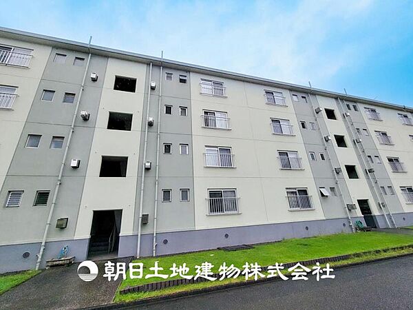 【現地写真】この開放感ある眺望と共に閑静な住宅街の季節感を演出する四季折々の変化を楽しめる心地よい場所となることでしょう。
