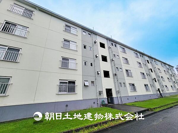 【現地写真】 周辺環境も重要なポイントです。それは月日が経つ事で「近くにあるもの」から「家の財産」へとイメージが変わってくる事を身体が理解しているからだと思います。