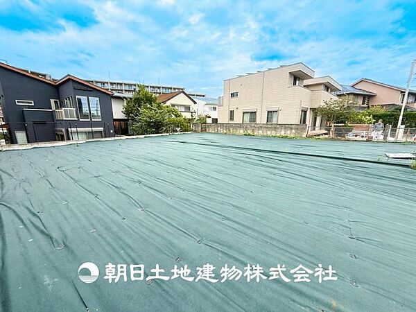 【現地写真】おしゃれな雰囲気や自然の潤い、親しみやすさといった特徴を、街に新たな価値をもたらし続けてくれます。