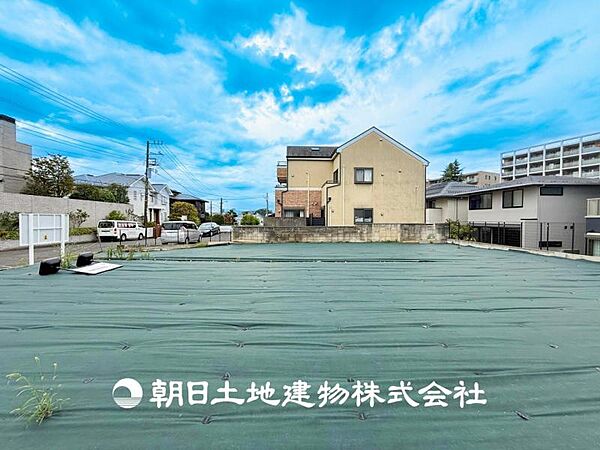 【現地写真】 時間のゆとりと空間、暖かな陽光がもたらす光と風を独占してください。新しい暮らしが始まります。