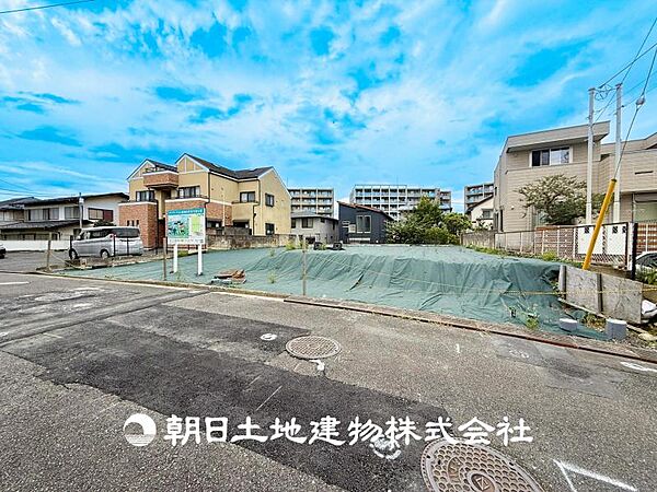 【現地写真】時間のゆとりと空間、暖かな陽光がもたらす光と風を独占してください。新しい暮らしが始まります。