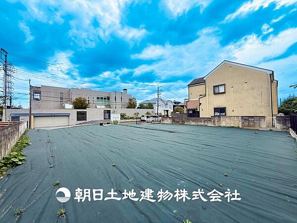【現地写真】 周辺環境も重要なポイントです。それは月日が経つ事で「近くにあるもの」から「家の財産」へとイメージが変わってくる事を身体が理解しているからだと思います。