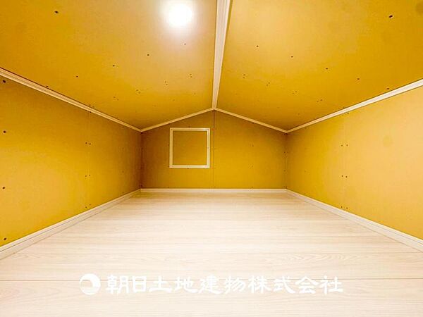 【ロフト】大型の荷物も収納することができます。