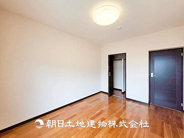 【居室】設計者のセンスが求められる大切な空間だからこそ、落ち着いて過ごせる癒しと寛ぎの空間が欲しい。そんな願いを叶えました。