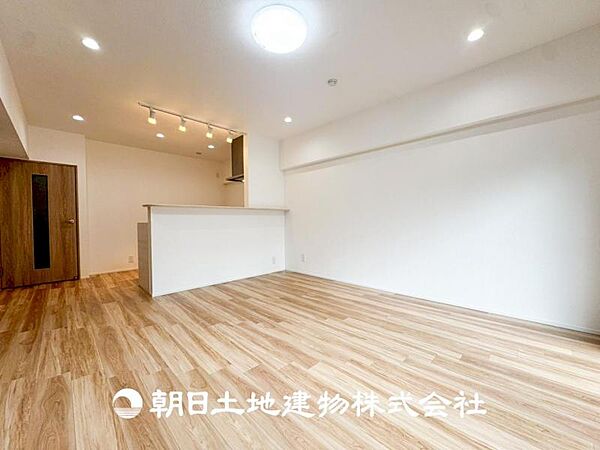 リビング/ダイニングを拡大表示