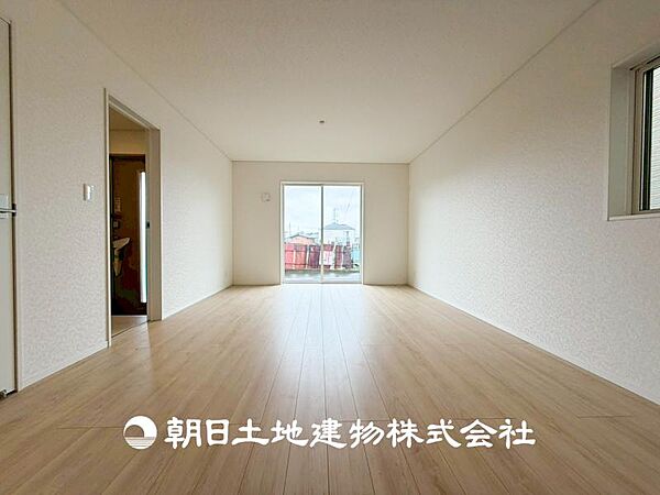 【リビング】1日の中で最も長い時間を過ごすことになるリビングだからこそいつも笑顔があふれる空間であるように心掛けています。