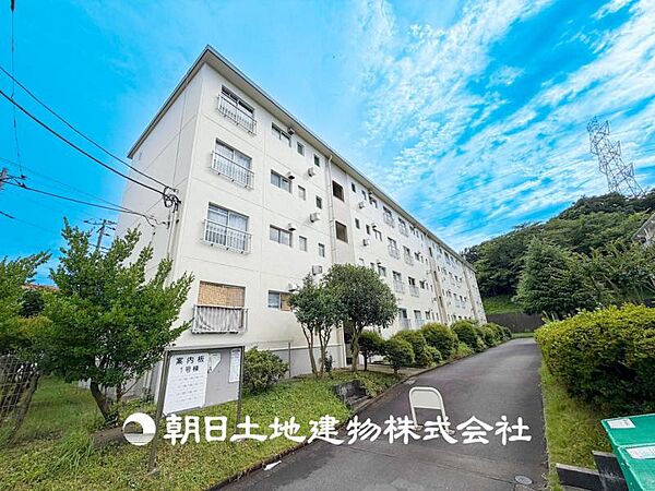 【外観・立地】その家から感じられる、気品・上質・重厚感・極細やかさ、そのすべては見た者に安らぎを与える特別な空間です。