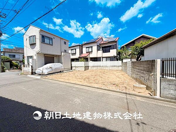 【外観・立地】時間のゆとりと空間、暖かな陽光がもたらす光と風を独占してください。ここから新しい暮らしが始まります。