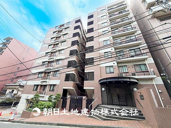 【外観・立地】その家から感じられる、気品・上質・重厚感・極細やかさ、そのすべては見た者に安らぎを与える特別な空間です。