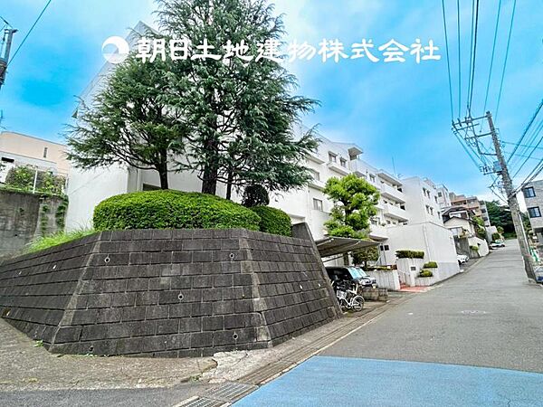 【外観・立地】時間のゆとりと空間、暖かな陽光がもたらす光と風を独占してください。ここから新しい暮らしが始まります。