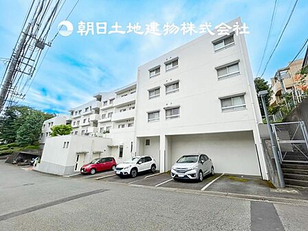 【外観写真】時間のゆとりと空間、爽やかな陽光がもたらす光と風を贅沢なまでに感じる暮らしがここに始まります。