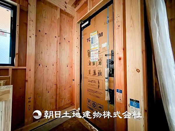 【外観・立地】時間のゆとりと空間、暖かな陽光がもたらす光と風を独占してください。ここから新しい暮らしが始まります。