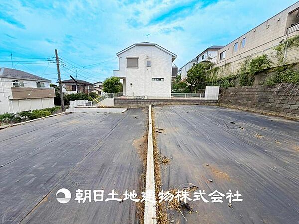 【外観・立地】時間のゆとりと空間、暖かな陽光がもたらす光と風を独占してください。ここから新しい暮らしが始まります。
