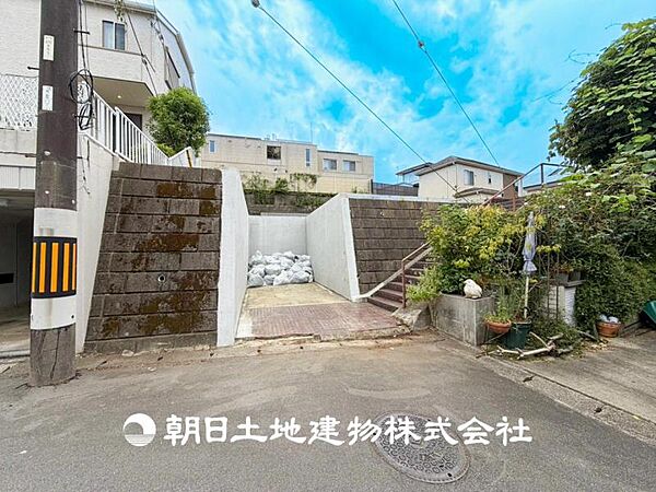 【外観・立地】表現された空間はたくさんの光を浴び、風を感じ、暮らしを豊かにしてくれます。家族の思い出を刻んでいきます。