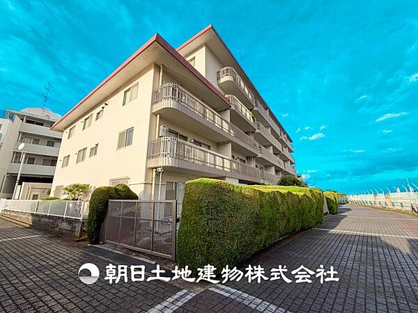 【外観・立地】時間のゆとりと空間、暖かな陽光がもたらす光と風を独占してください。ここから新しい暮らしが始まります。