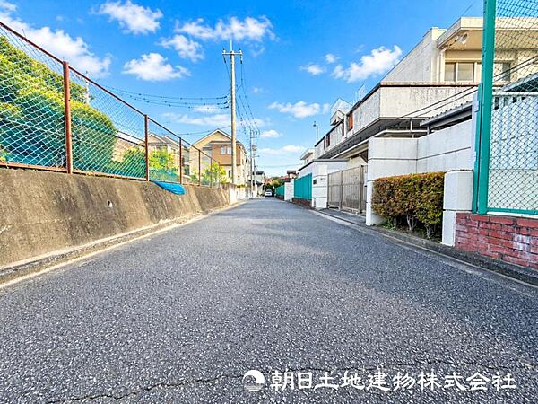 【外観・立地】その家から感じられる、気品・上質・重厚感・極細やかさ、そのすべては見た者に安らぎを与える特別な空間です。