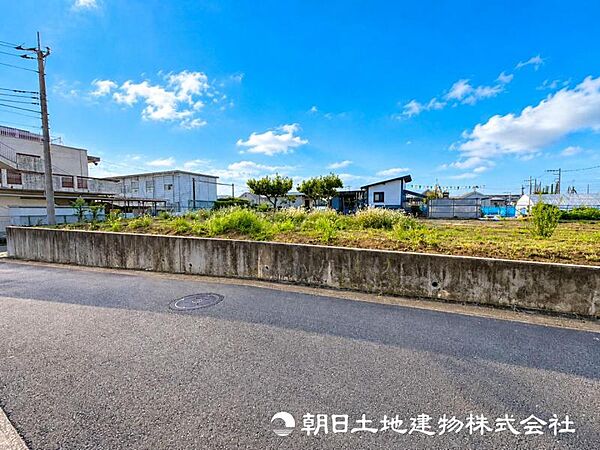 【外観写真】時間のゆとりと空間、爽やかな陽光がもたらす光と風を贅沢なまでに感じる暮らしがここに始まります。