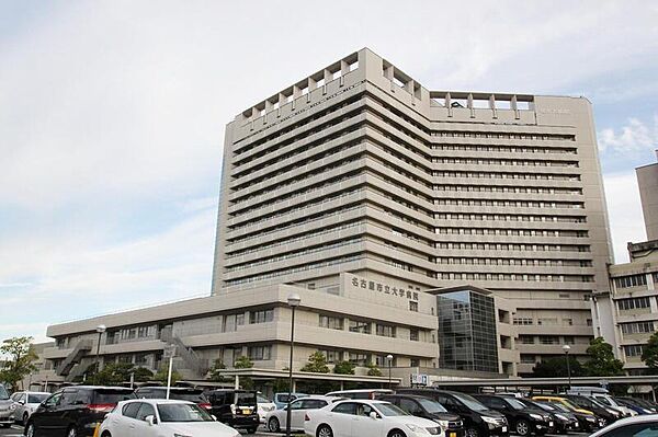 画像24:名古屋市立大学病院 531m