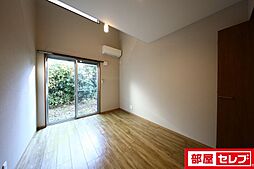 隠れ家(KAKUREGA) 1階1Kのリビング/ダイニング