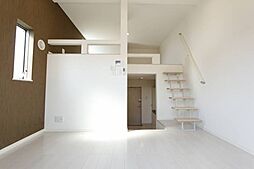 ネオメゾナ津賀田 1階1Kのリビング/ダイニング