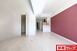 パークレジデンス汐路町 4階1LDKのリビング/ダイニング