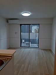 Ｐｅａｃｈ　III 1階2LDKのリビング/ダイニング