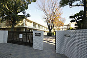 名古屋市立今池中学校 311m