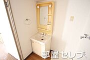 独立洗面化粧台。