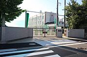 名古屋市立北山中学校 720m