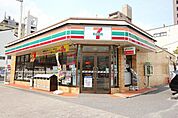 セブンイレブン名古屋泉2丁目店 108m