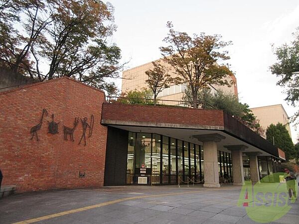 画像28:神戸市立中央図書館 1115m