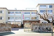 板橋区立赤塚第三中学校 399m