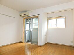 リヴェール 301 3階1Kのリビング/ダイニング