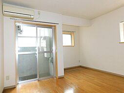 リヴェール 101 1階1Kのリビング/ダイニング