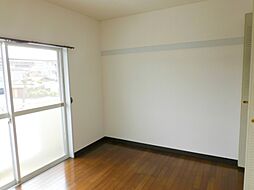 アーバンヒルズ 203 2階1Kのリビング/ダイニング