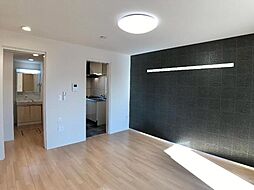 Ａｍｂｉｔｉｏｎ　II 105 1階1Kのリビング/ダイニング