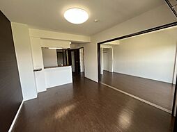 ラフェリアーナ・kisakiI 206 2階1LDKのリビング/ダイニング