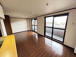 スカイヴァレィ 205 2階1LDKのリビング/ダイニング