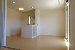 グランドゥール大野原　II 2階3LDKのリビング/ダイニング