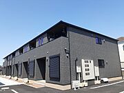 小見川駅より徒歩9分 築1年10ヶ月 2階建の賃貸物件