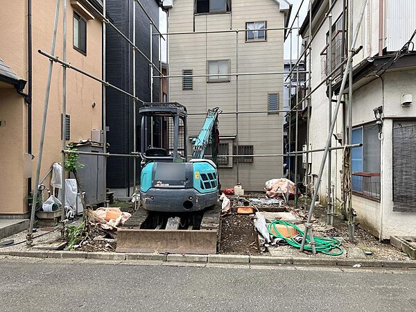 スーパーコンビニまで徒歩5分圏内の立地です