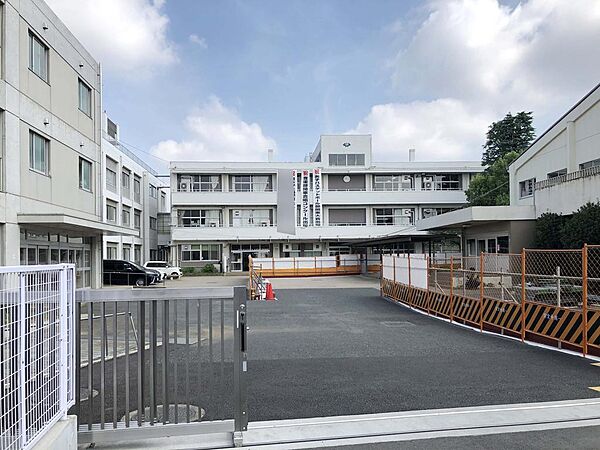 大井中学校　徒歩11分
