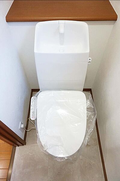2階トイレ　新品
