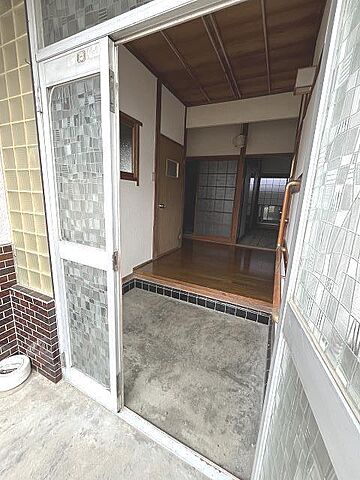 玄関